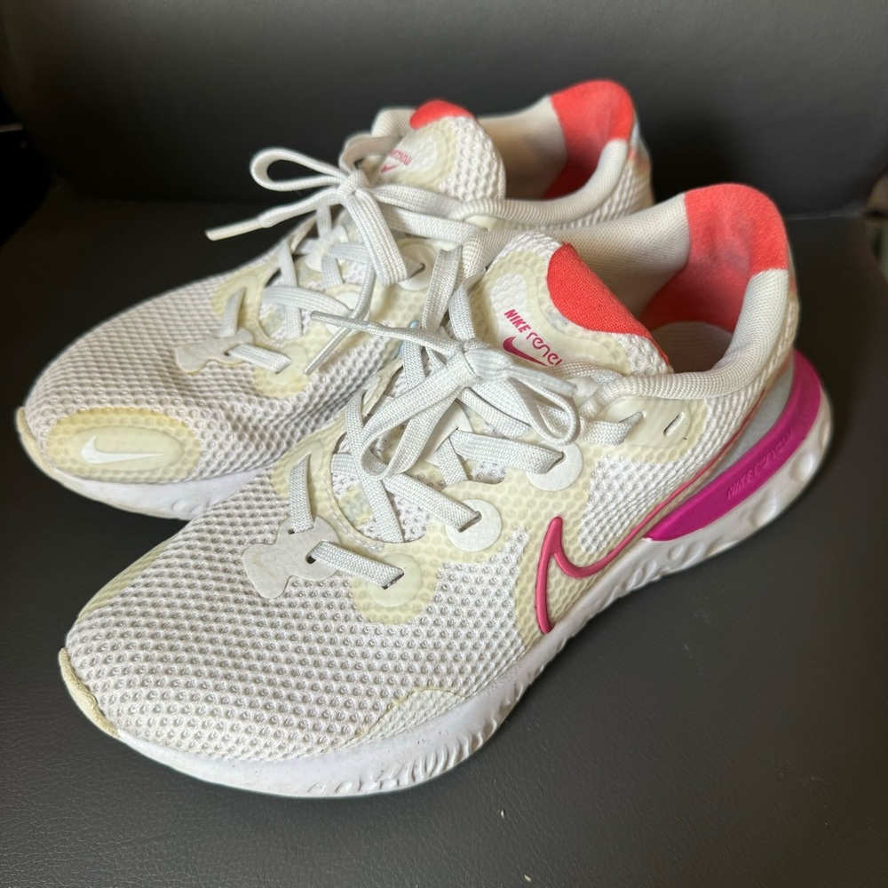 Nike Renew Run Women's Sneakers Sz 6 White/Pink Athletic Running Shoes - Picture 5 of 10